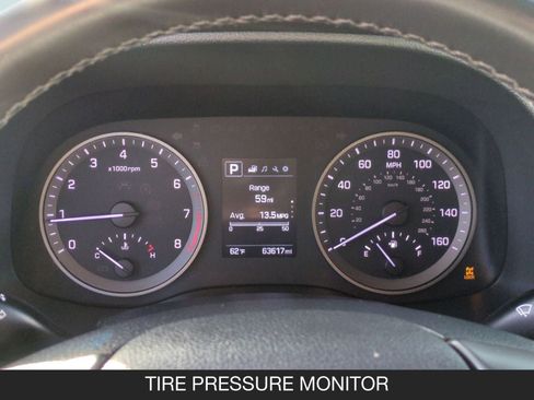 Used 2018 Hyundai Tucson Sport image 18