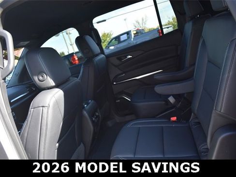 New 2025 Chevrolet Traverse LT w/ Enhanced Driving Package image 20