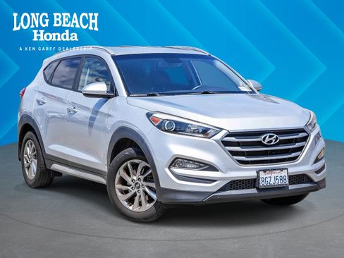 Used 2018 Hyundai Tucson SEL Plus w/ Cargo Package FWD image 1