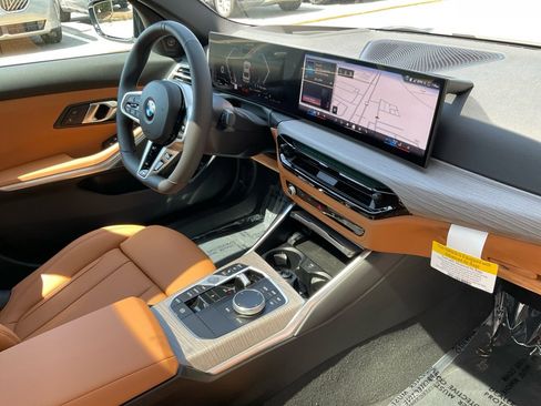 New 2026 BMW 330i Sedan w/ M Sport Package image 32