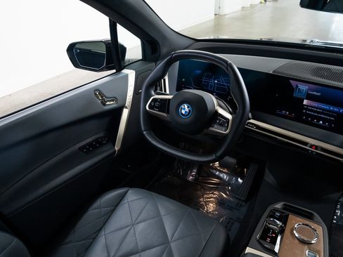 Used 2024 BMW iX xDrive50 w/ Sport Package image 10