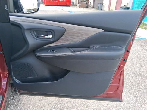 Used 2015 Nissan Murano Platinum w/ Platinum Technology Package FWD image 17