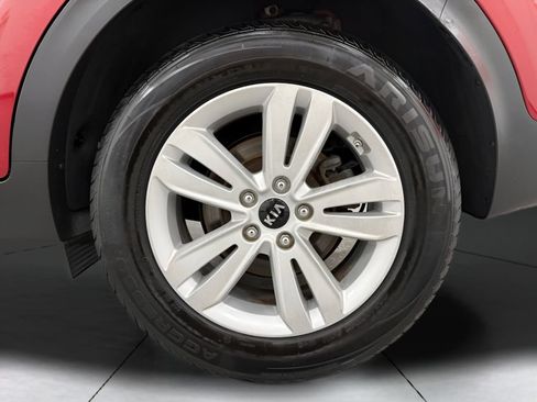 Used 2017 Kia Sportage LX FWD image 28