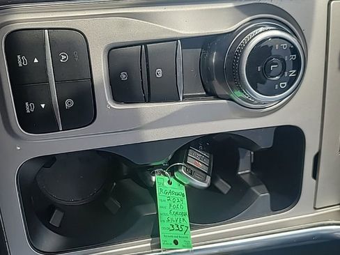 Used 2024 Ford Explorer XLT w/ Equipment Group 202A RWD image 16