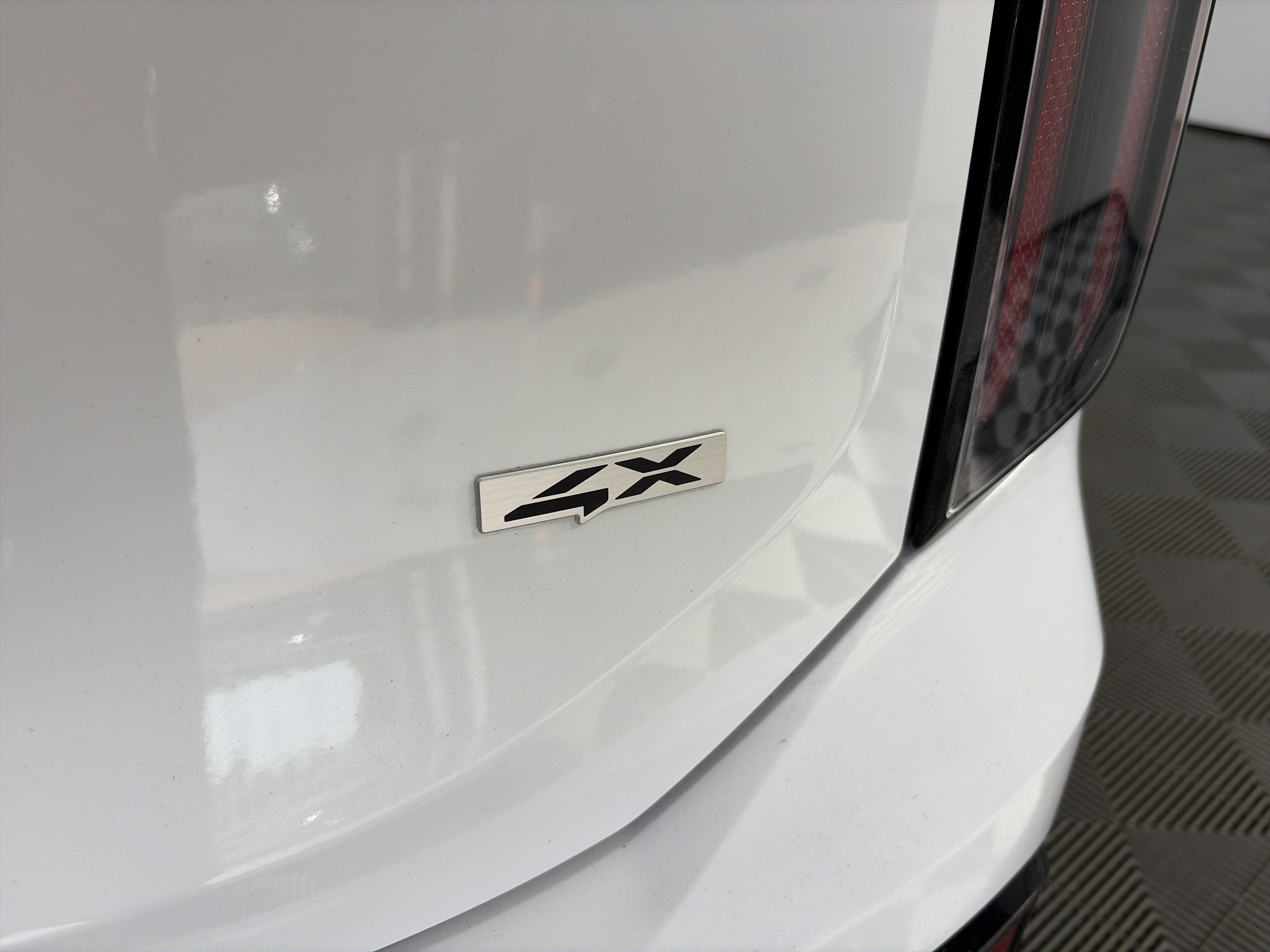 Certified 2024 Kia Telluride SX Prestige AWD/4WD image 19