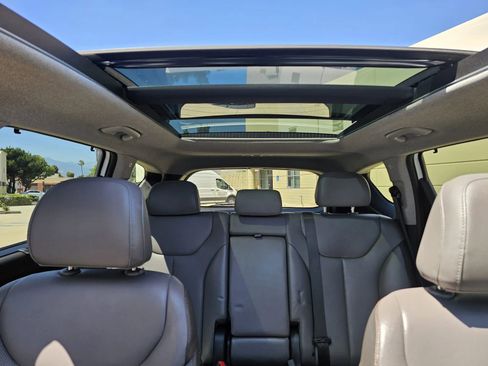 Used 2019 Hyundai Santa Fe Limited AWD/4WD image 29