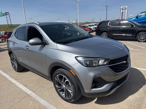 Used 2023 Buick Encore GX Select image 3