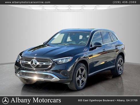 Used 2026 Mercedes-Benz GLC 300 image 1