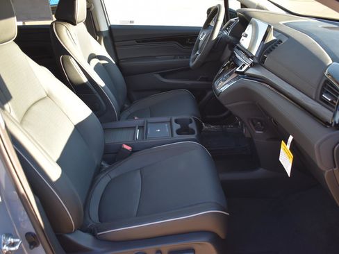 New 2026 Honda Odyssey Elite image 13