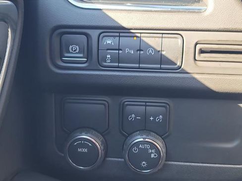 Used 2024 Chevrolet Tahoe LT image 17