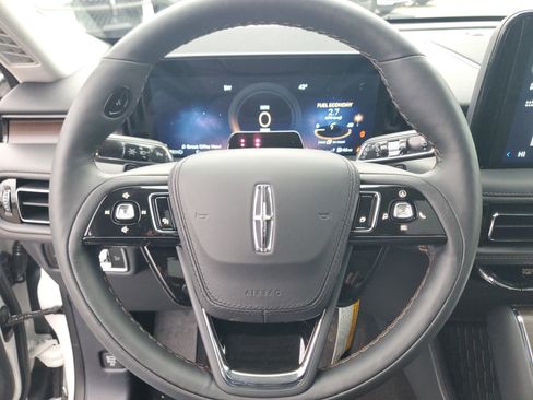 New 2026 Lincoln Aviator Reserve image 16