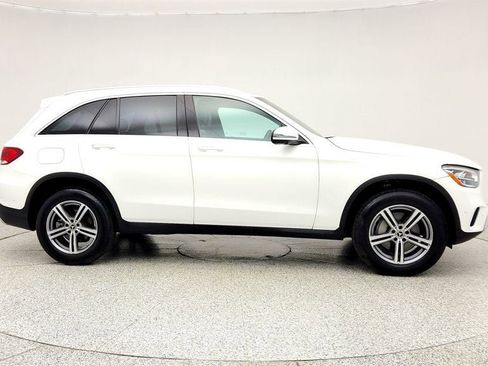 Used 2022 Mercedes-Benz GLC 300 4MATIC w/ Multimedia Package Lite image 4