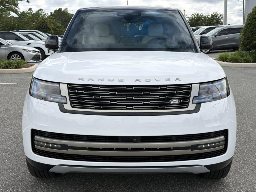 New 2027 Land Rover Range Rover Long Wheelbase SE AWD/4WD image 8