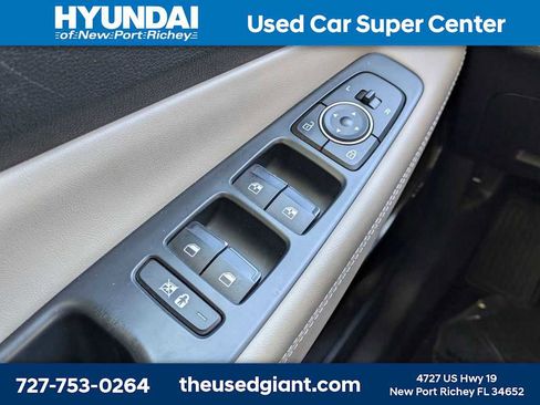 Used 2019 Hyundai Santa Fe FWD image 34