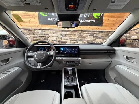 Used 2024 Hyundai Kona SEL AWD/4WD image 18