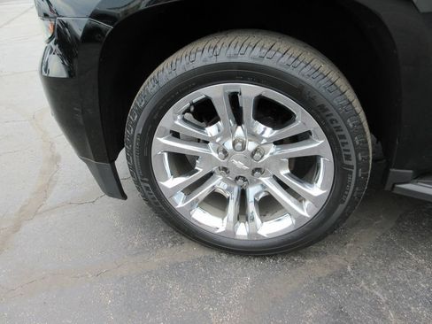 Used 2020 Chevrolet Tahoe LT AWD/4WD image 14