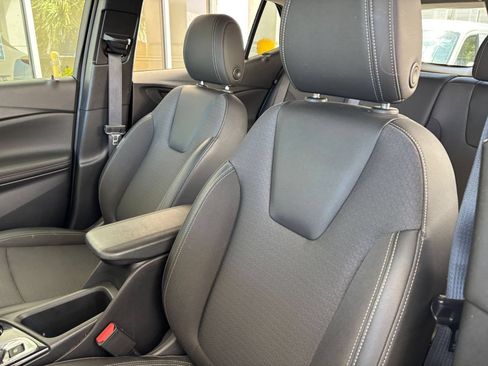 Used 2025 Buick Encore GX Preferred FWD image 36