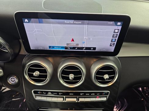 Certified 2021 Mercedes-Benz GLC 300 image 22