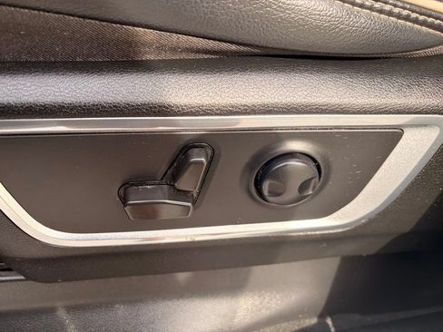 Used 2022 RAM 1500 Laramie w/ Sport Appearance Package AWD/4WD image 15
