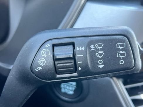 Used 2024 Ford Escape Active AWD/4WD image 25