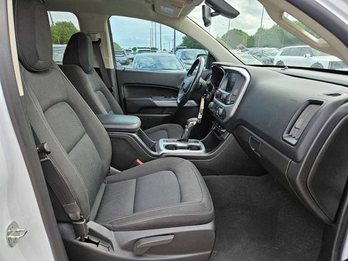 Used 2022 Chevrolet Colorado LT w/ LT Convenience Package image 18