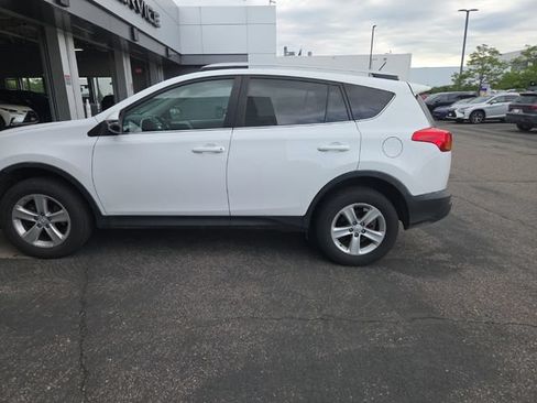 Used 2013 Toyota RAV4 XLE FWD image 13