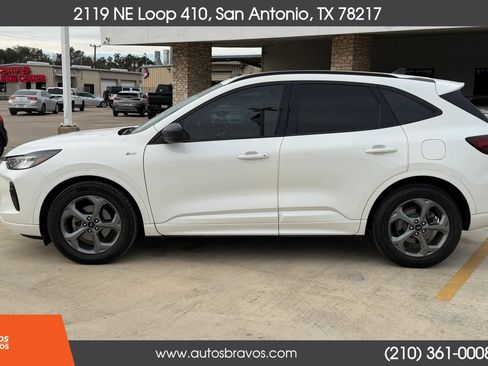 Used 2023 Ford Escape ST-Line w/ Tech Pack #1 FWD image 2