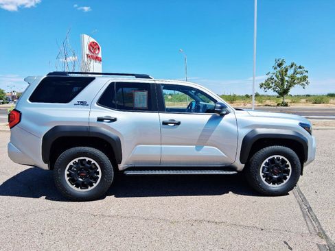 Used 2025 Toyota 4Runner TRD Off-Road Premium w/ Tow Technology Package AWD/4WD image 7