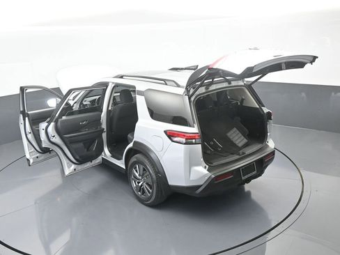 Used 2022 Nissan Pathfinder SV w/ SV Premium Package image 72