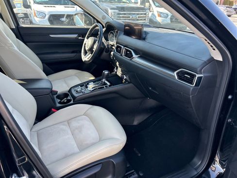 Used 2021 MAZDA CX-5 Touring image 17