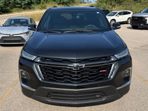 Used 2023 Chevrolet Traverse RS w/ LPO, Floor Liner Package AWD/4WD image 6