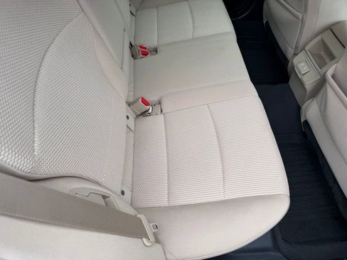 Used 2019 Subaru Outback 2.5i Premium w/ Popular Package #2 AWD/4WD image 20