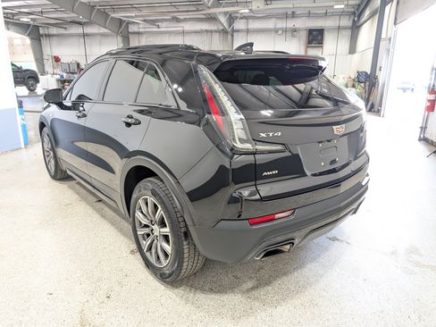 Used 2019 Cadillac XT4 Sport w/ Cold Weather Package AWD/4WD image 5