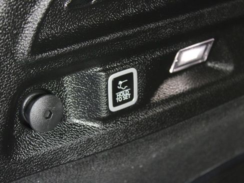 Used 2023 Jeep Grand Cherokee L Overland AWD/4WD image 17