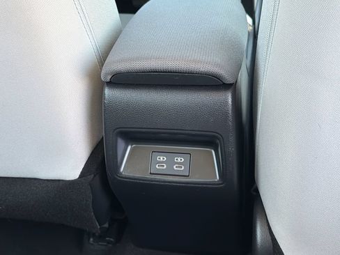 Used 2025 Toyota Corolla LE FWD image 14