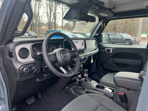 New 2026 Jeep Gladiator Sport image 16