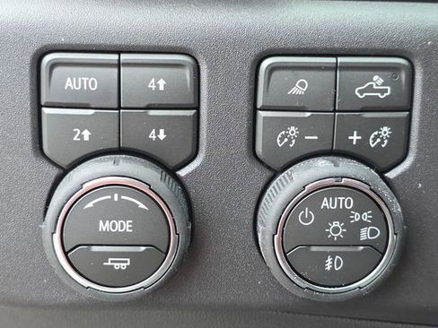 New 2026 Chevrolet Silverado 1500 ZR2 AWD/4WD image 31