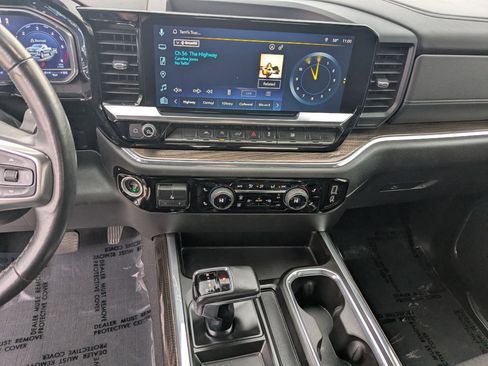 Certified 2023 Chevrolet Silverado 1500 RST w/ Redline Edition image 15