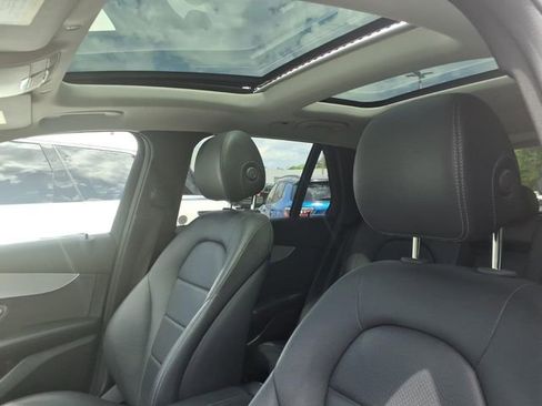 Used 2021 Mercedes-Benz GLC 300 w/ Premium Package image 15