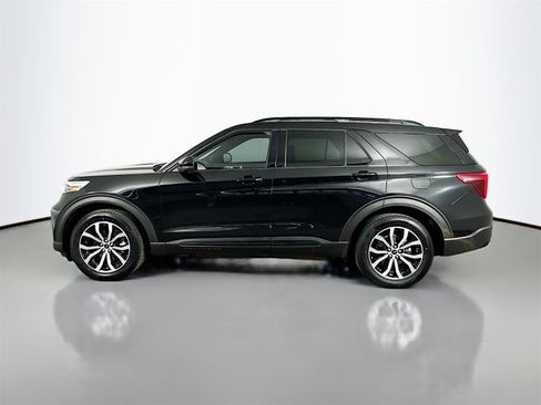 Used 2020 Ford Explorer ST w/ Premium Technology Package image 4