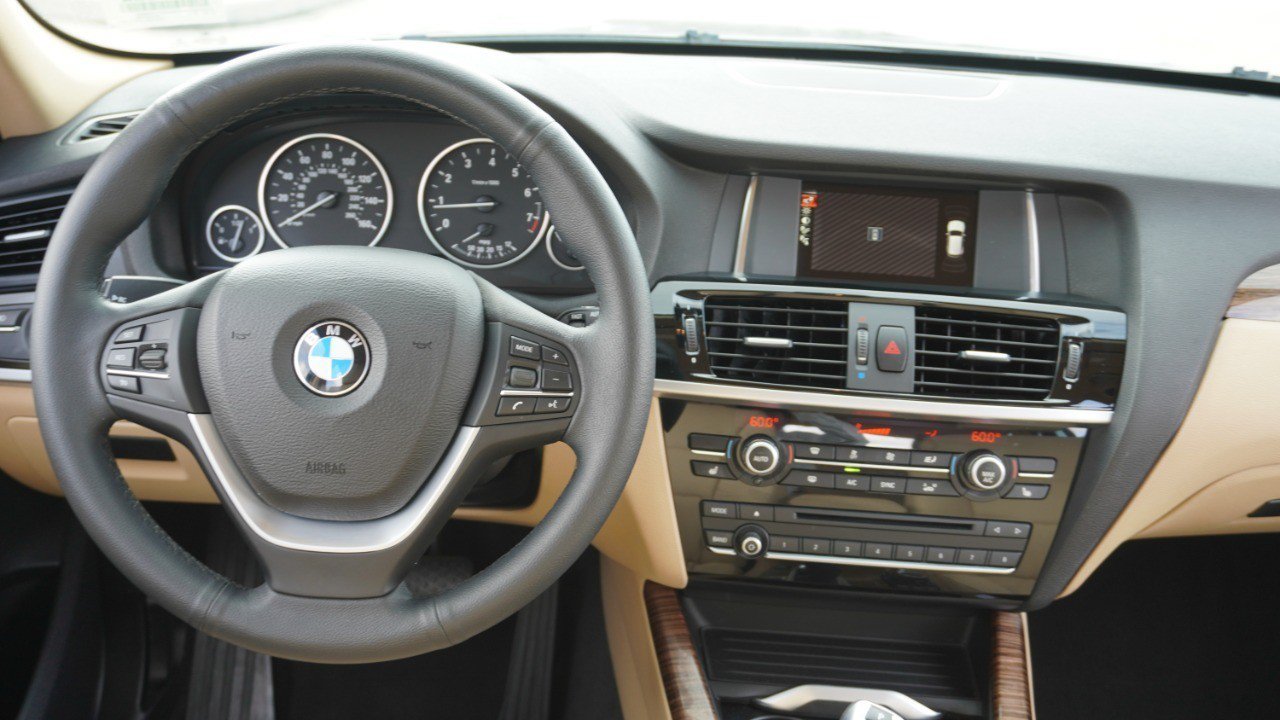 Used 2017 BMW X3 sDrive28i RWD image 25