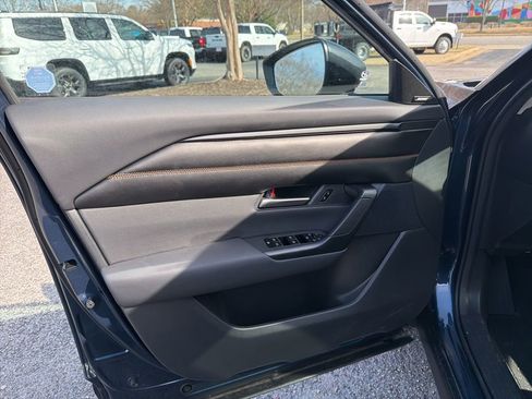 Used 2025 MAZDA CX-50 AWD 2.5 Turbo w/ Premium Pkg image 16