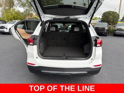 Used 2022 Chevrolet Equinox Premier w/ LPO, Floor Liner Package FWD image 16