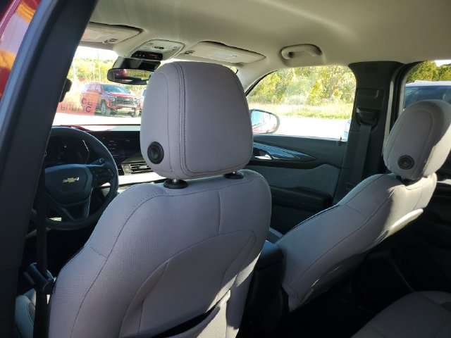 Used 2025 Chevrolet TrailBlazer LT FWD image 9