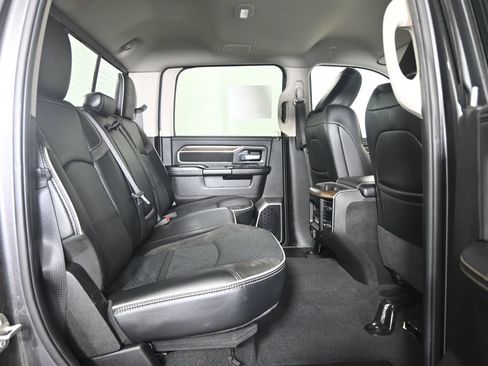 Used 2023 RAM 2500 Laramie AWD/4WD image 17