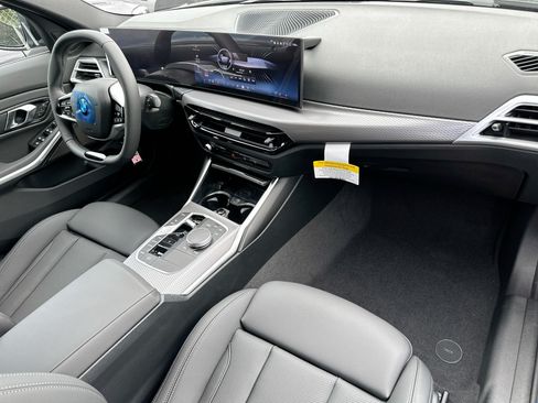 New 2026 BMW 330i Sedan w/ Convenience Package RWD image 24