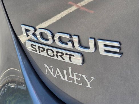 Used 2022 Nissan Rogue Sport SV AWD/4WD image 31