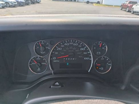 New 2026 GMC Savana 3500 Extended w/ Driver Convenience Package RWD image 17