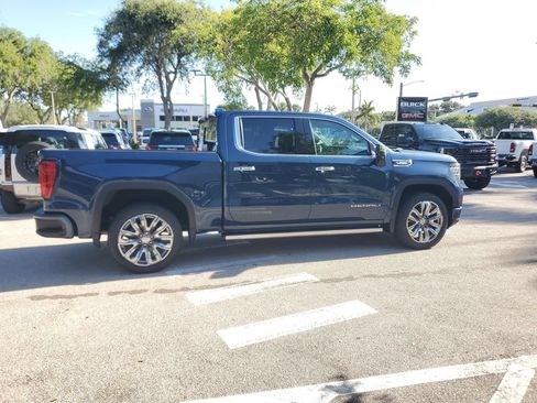 Certified 2023 GMC Sierra 1500 Denali w/ Denali Reserve Package AWD/4WD image 6