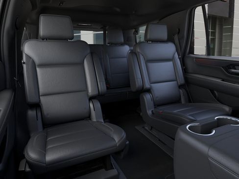 New 2026 GMC Yukon Denali w/ Denali Reserve Package image 17